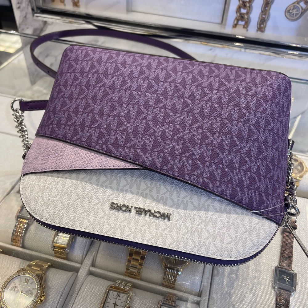 MICHAEL KORS Jet Set Travel Color-Block Signature Logo Crossbody Bag
Dark Purple - Picture 12 of 16